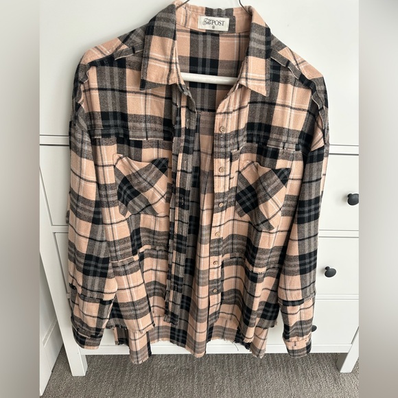 The Post Oversized Flannel - Picture 1 of 3